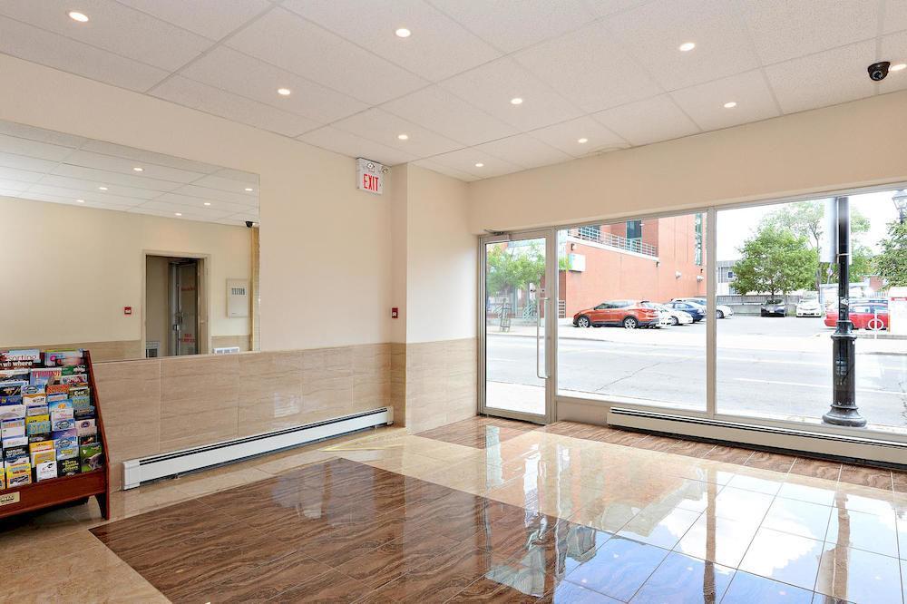 Ottawa Inn Hotel 외부 사진